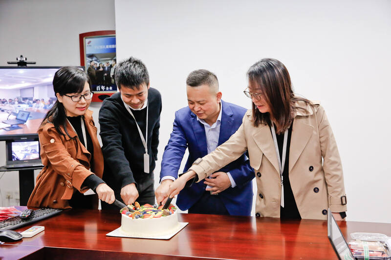 優(yōu)勝公司14歲生日快樂！